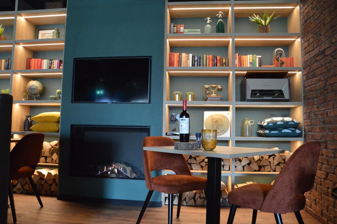 Hotel Rozenburg מראה חיצוני תמונה