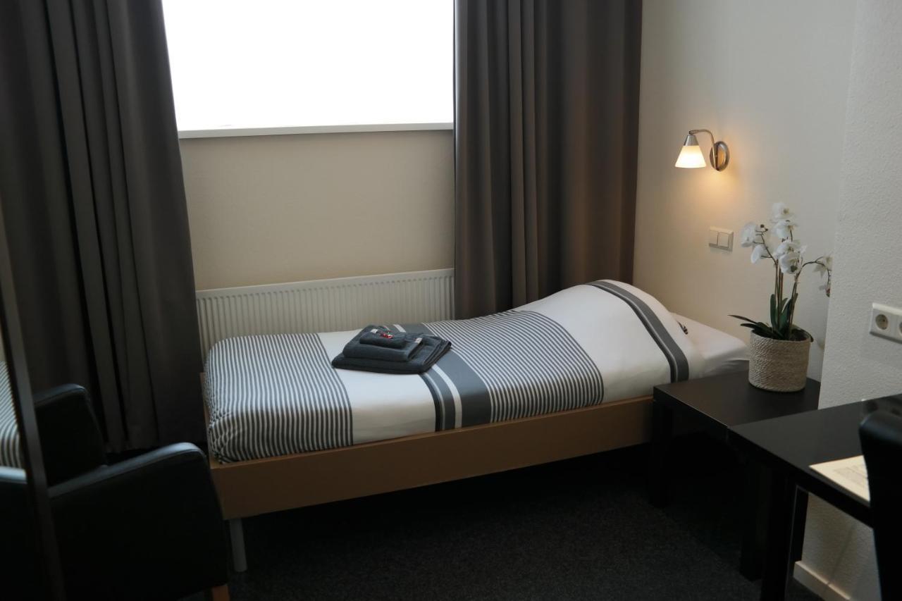 Hotel Rozenburg מראה חיצוני תמונה