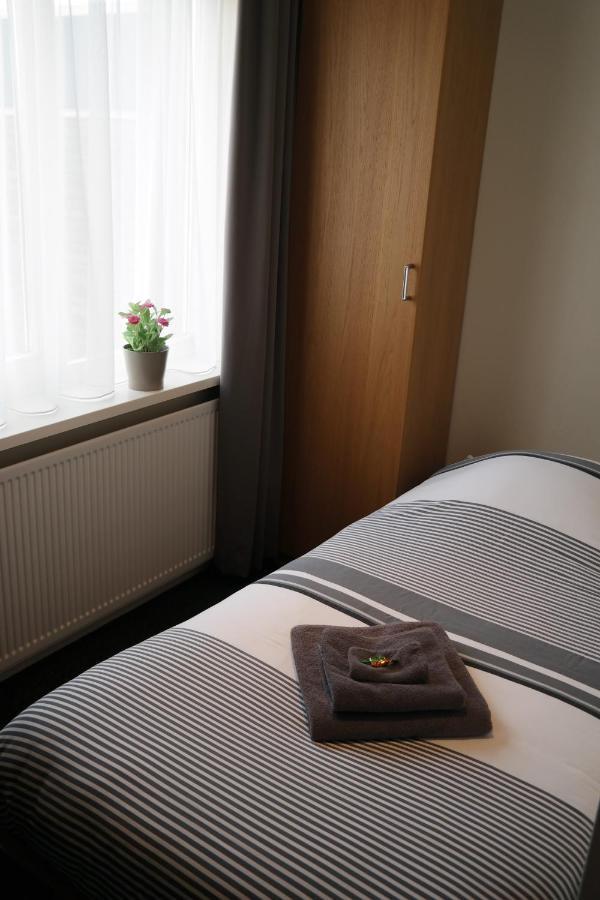 Hotel Rozenburg מראה חיצוני תמונה