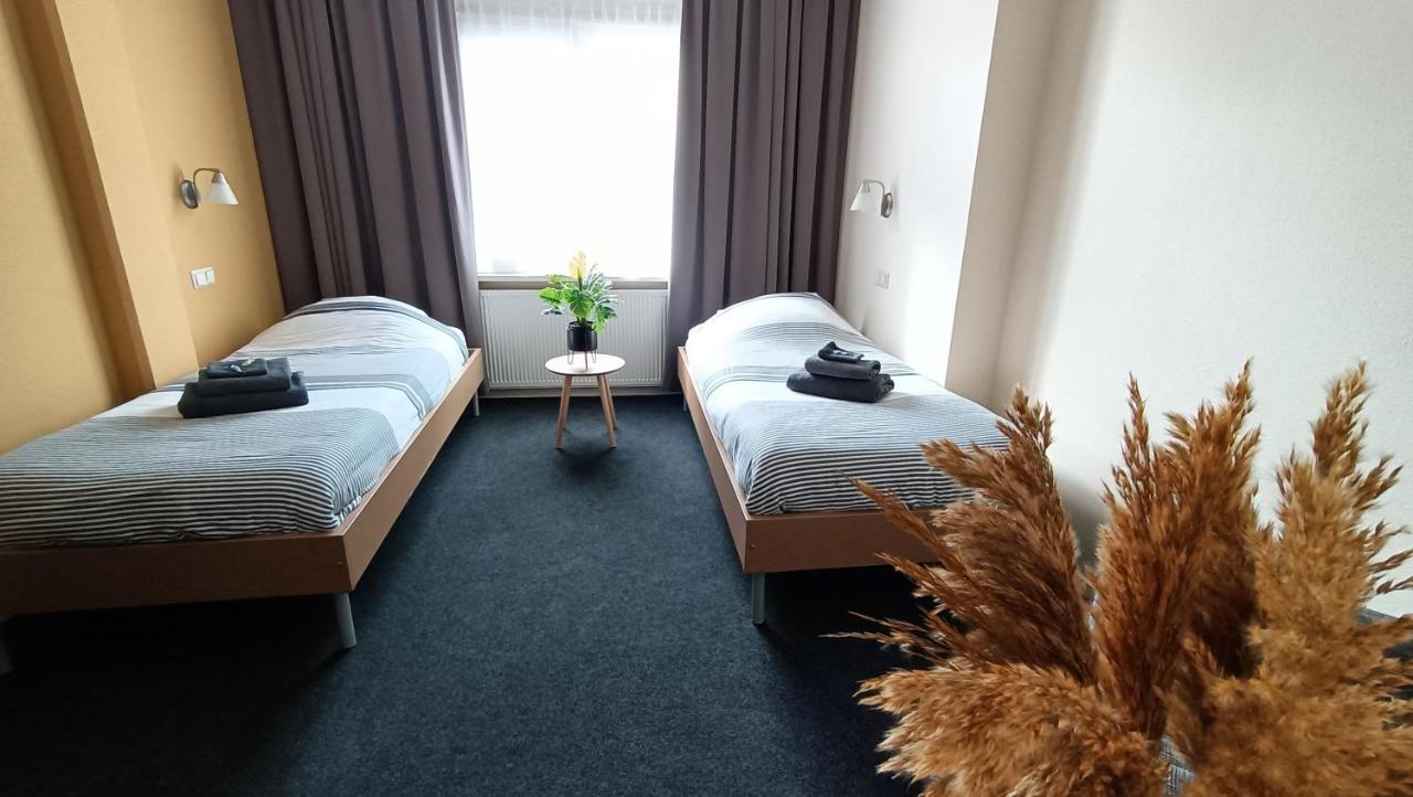 Hotel Rozenburg מראה חיצוני תמונה