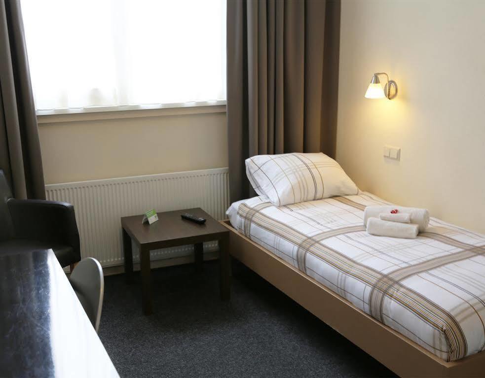 Hotel Rozenburg מראה חיצוני תמונה