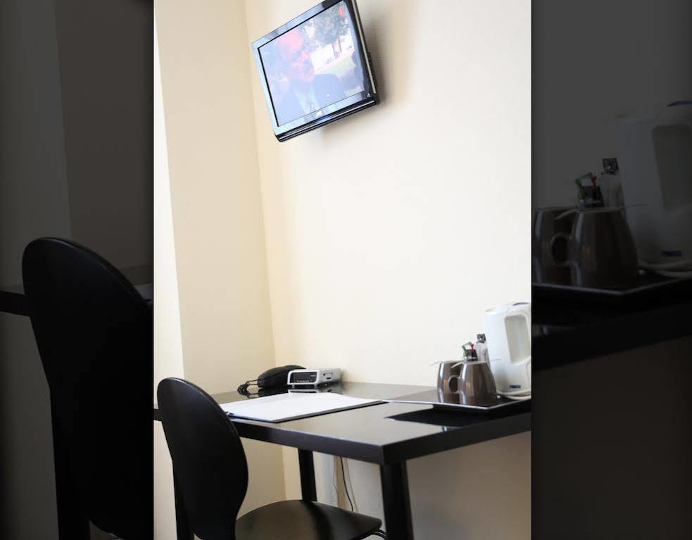 Hotel Rozenburg מראה חיצוני תמונה