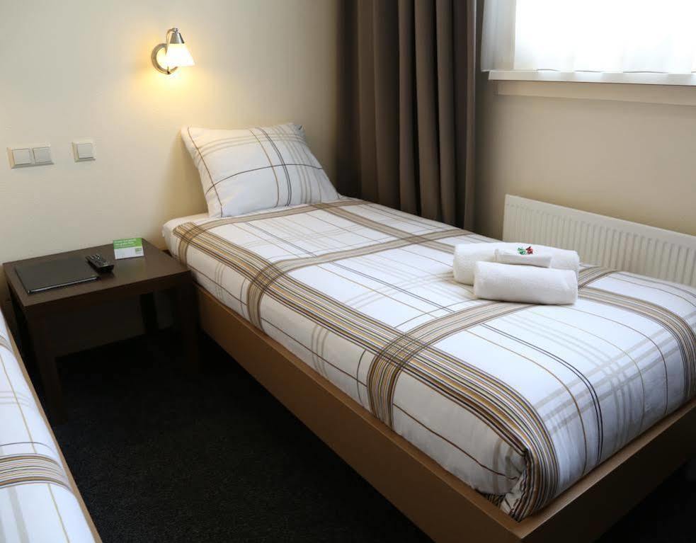 Hotel Rozenburg מראה חיצוני תמונה