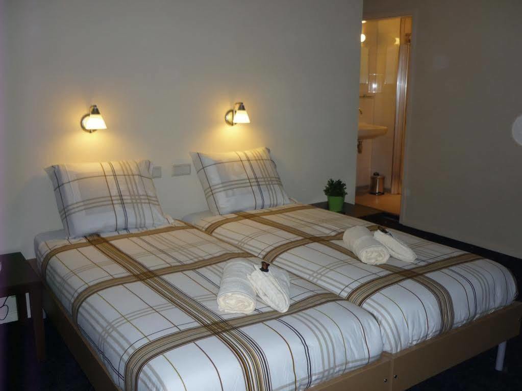 Hotel Rozenburg מראה חיצוני תמונה