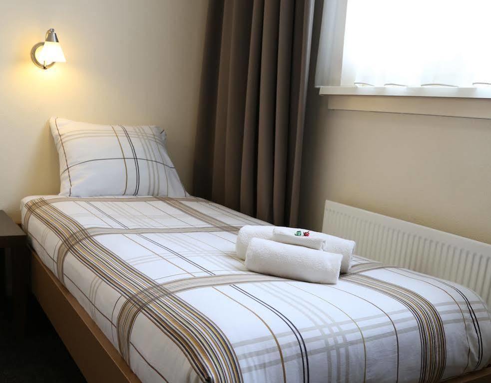 Hotel Rozenburg מראה חיצוני תמונה
