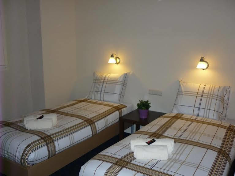 Hotel Rozenburg מראה חיצוני תמונה